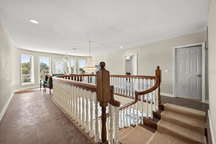 Image No.15-4 Bed Property for sale