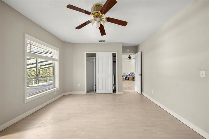 Image No.5-4 Bed Property for sale