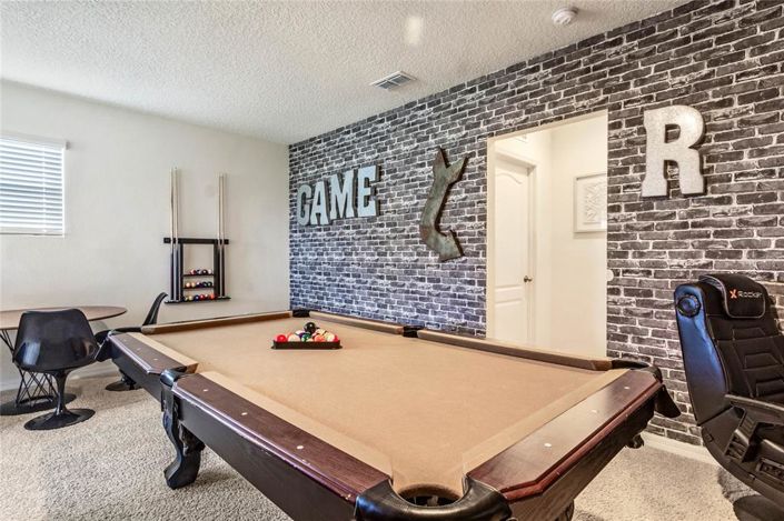 Image No.21-6 Bed Property for sale