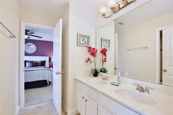 Image No.29-6 Bed Property for sale