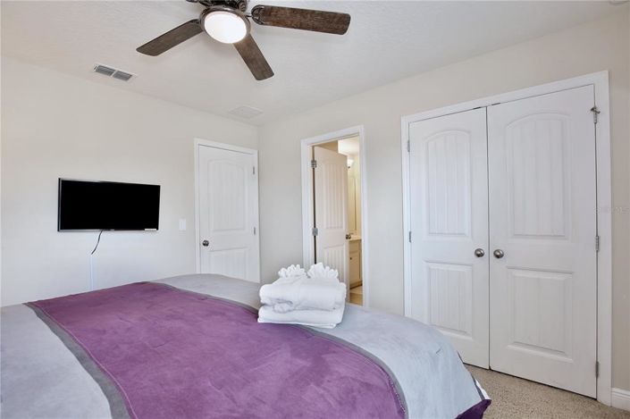 Image No.32-6 Bed Property for sale