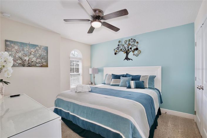 Image No.33-6 Bed Property for sale