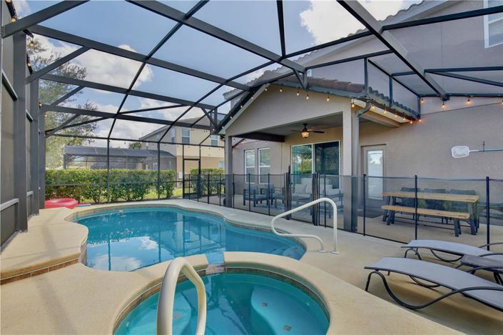 Image No.48-6 Bed Property for sale