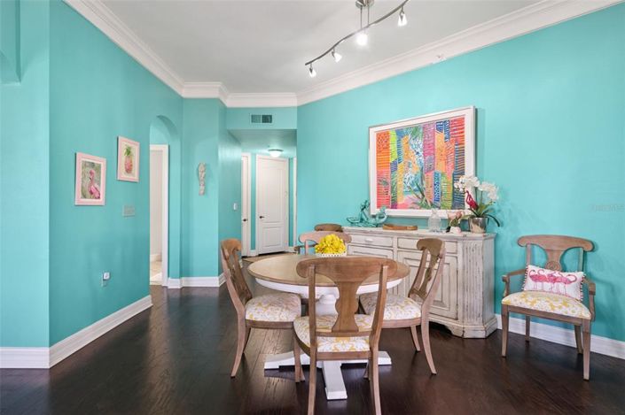 Image No.11-2 Bed Property for sale