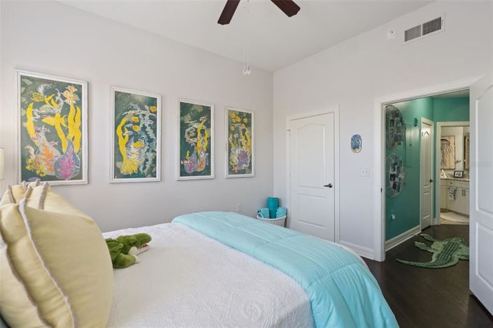 Image No.29-2 Bed Property for sale