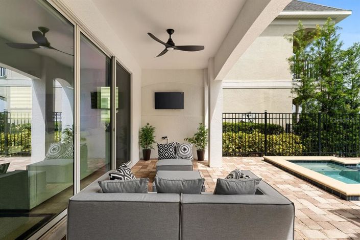 Image No.10-5 Bed Property for sale