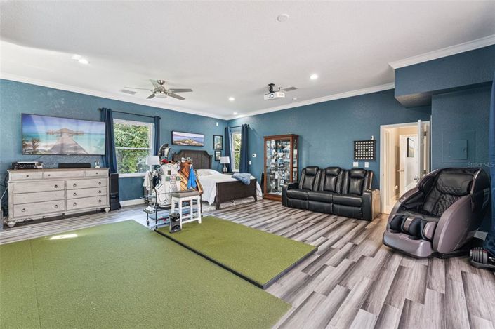 Image No.36-5 Bed Property for sale