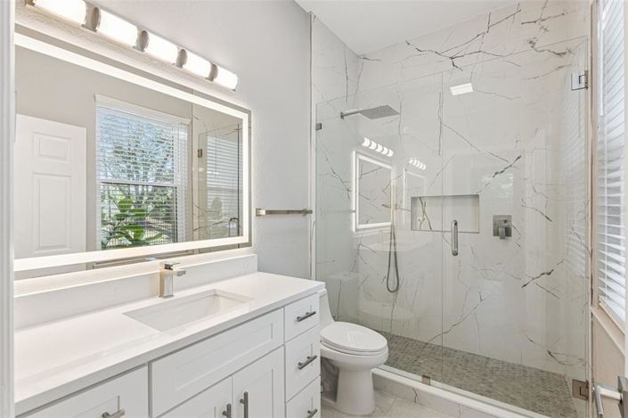 Image No.38-5 Bed Property for sale