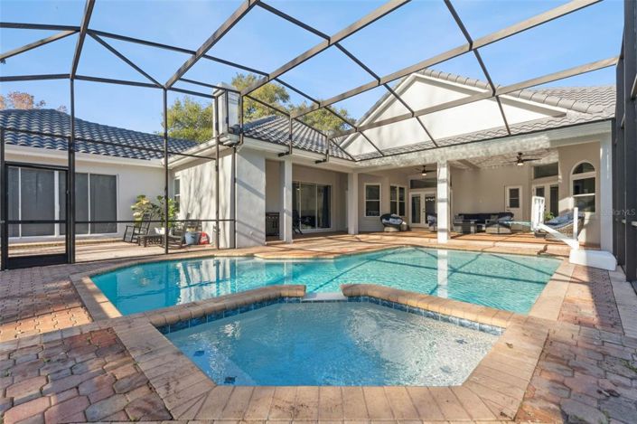 Image No.51-5 Bed Property for sale