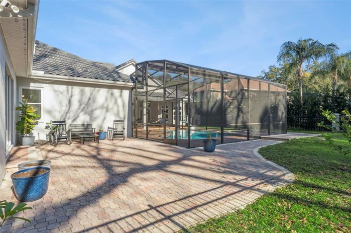 Image No.55-5 Bed Property for sale