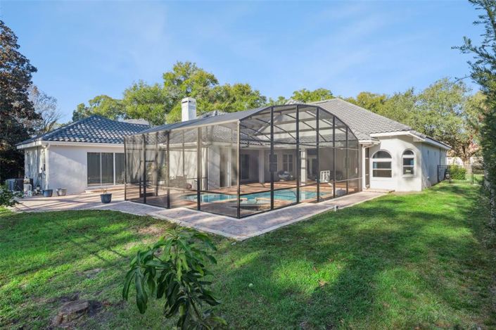 Image No.56-5 Bed Property for sale