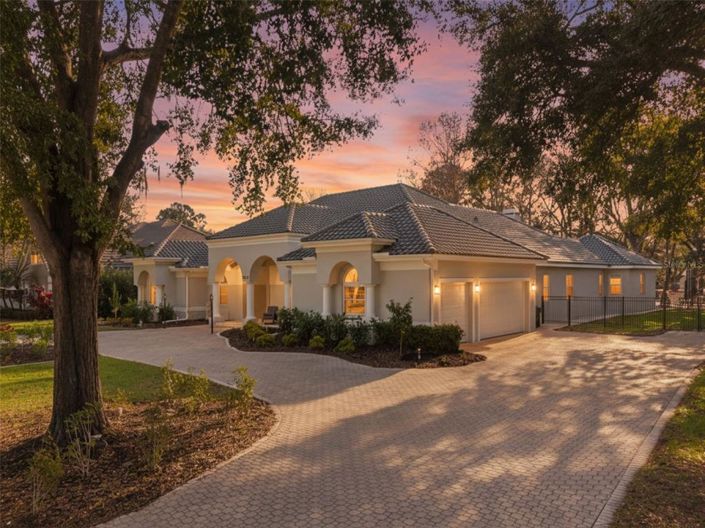 Image No.7-5 Bed Property for sale