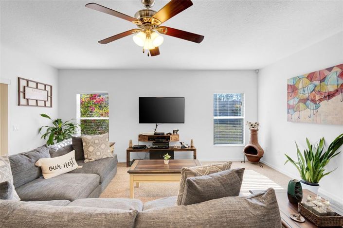 Image No.11-5 Bed Property for sale