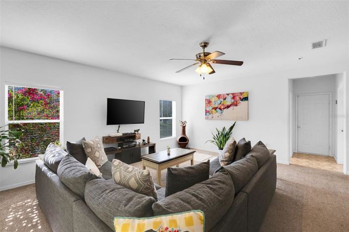 Image No.13-5 Bed Property for sale