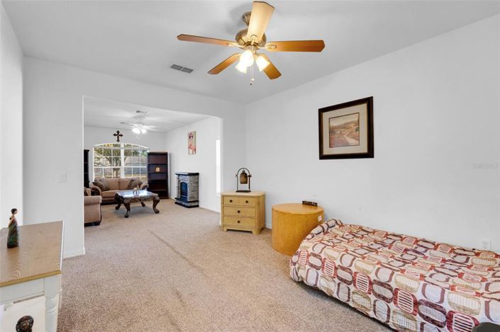 Image No.9-5 Bed Property for sale