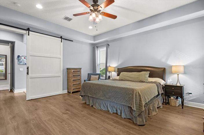 Image No.23-7 Bed Property for sale