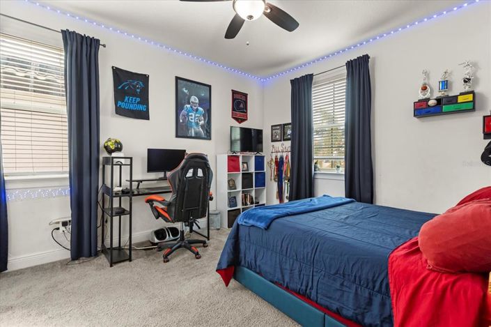 Image No.34-7 Bed Property for sale