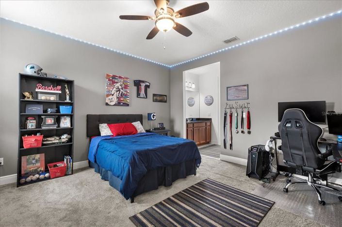 Image No.39-7 Bed Property for sale