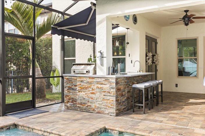 Image No.54-7 Bed Property for sale