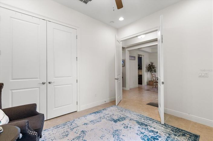 Image No.6-7 Bed Property for sale