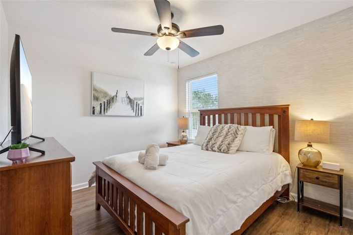 Image No.25-6 Bed Property for sale