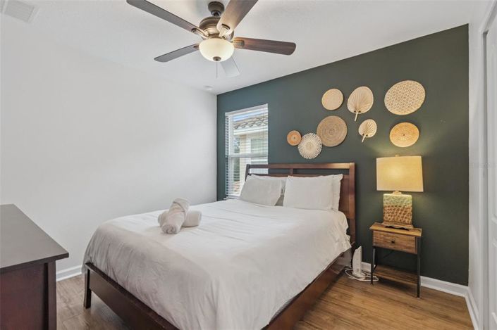 Image No.28-6 Bed Property for sale