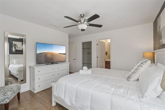 Image No.31-6 Bed Property for sale