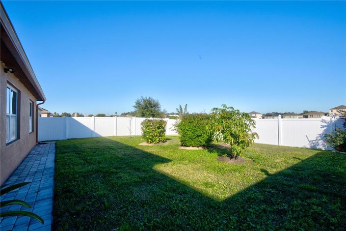 Image No.20-3 Bed Property for sale