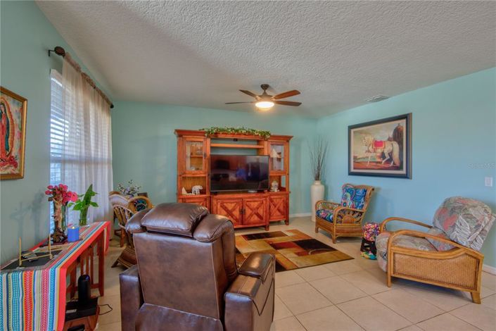 Image No.6-3 Bed Property for sale