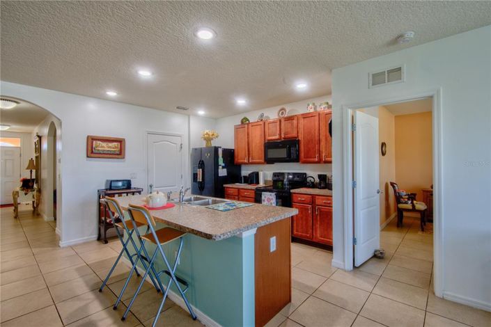 Image No.8-3 Bed Property for sale