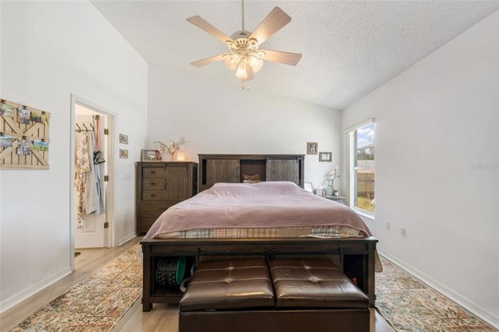 Image No.14-3 Bed Property for sale