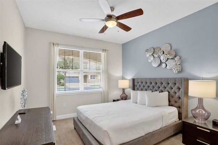 Image No.16-8 Bed Property for sale