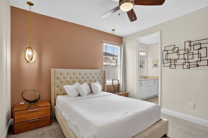 Image No.31-8 Bed Property for sale