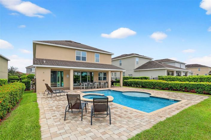 Image No.53-8 Bed Property for sale