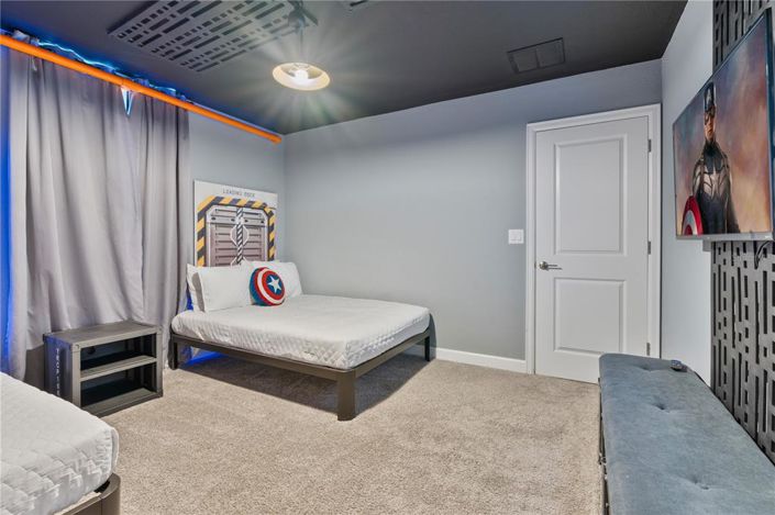 Image No.45-8 Bed Property for sale