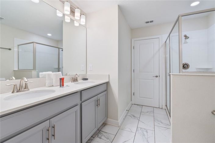 Image No.46-8 Bed Property for sale