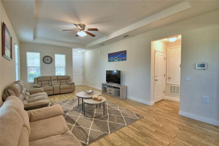 Image No.12-4 Bed Property for sale