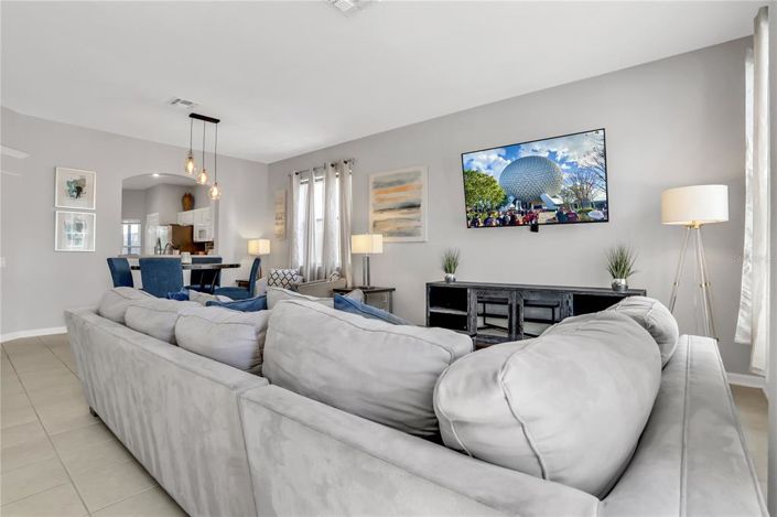 Image No.8-Propriété de 6 chambres à vendre à Kissimmee