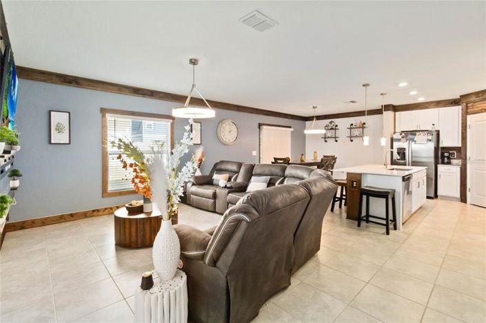 Image No.4-4 Bed Property for sale