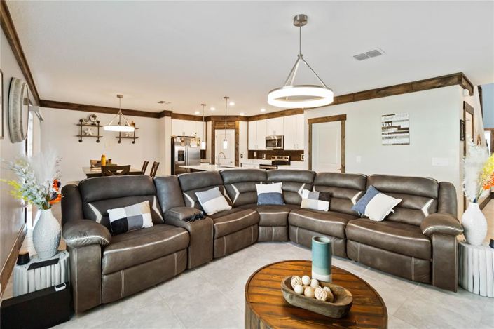 Image No.5-4 Bed Property for sale