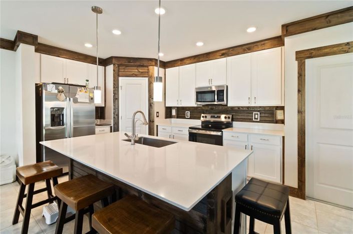 Image No.7-4 Bed Property for sale