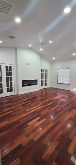 Image No.27-6 Bed Property for sale