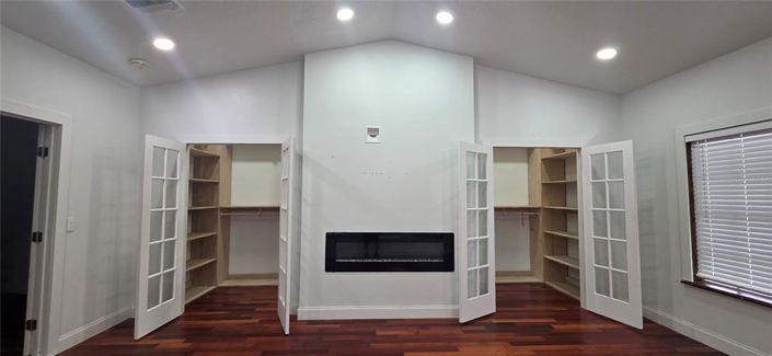 Image No.31-6 Bed Property for sale