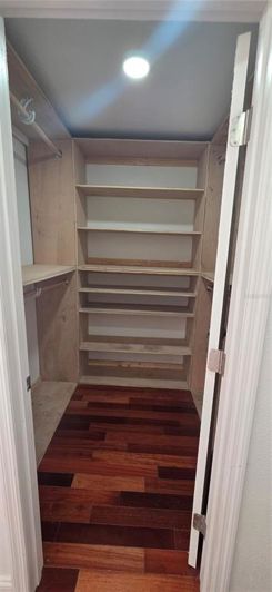 Image No.54-6 Bed Property for sale