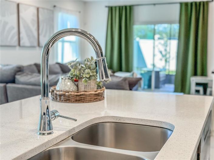 Image No.14-4 Bed Property for sale