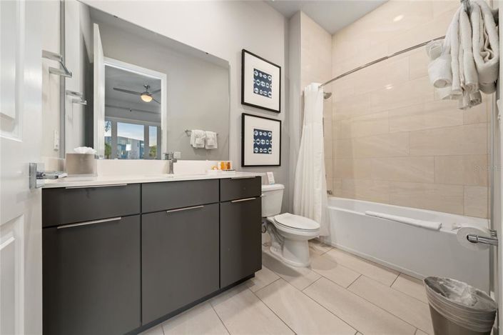 Image No.20-3 Bed Property for sale