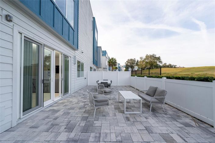 Image No.27-3 Bed Property for sale