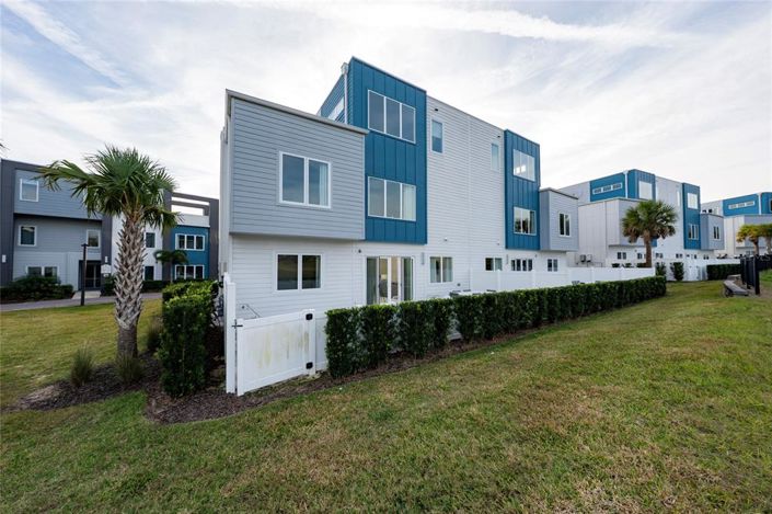 Image No.28-3 Bed Property for sale