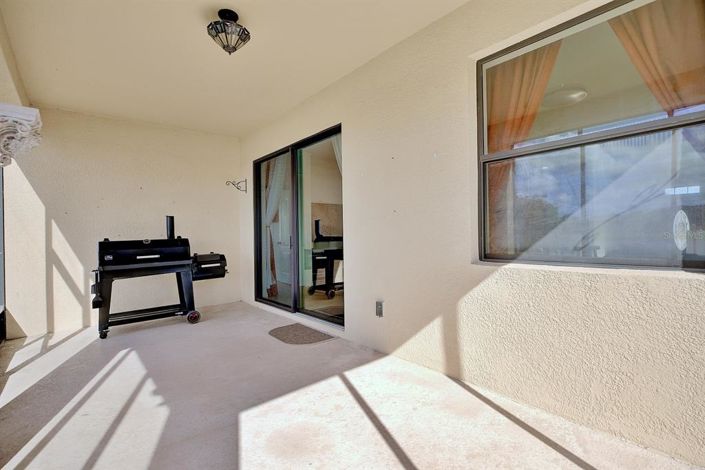 Image No.24-4 Bed Property for sale