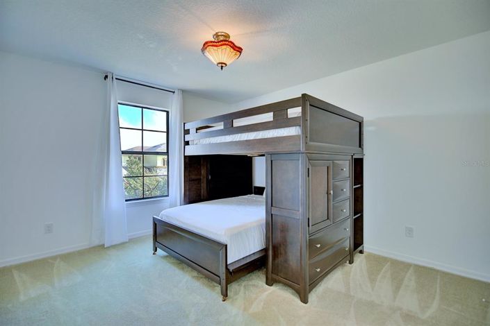 Image No.33-4 Bed Property for sale